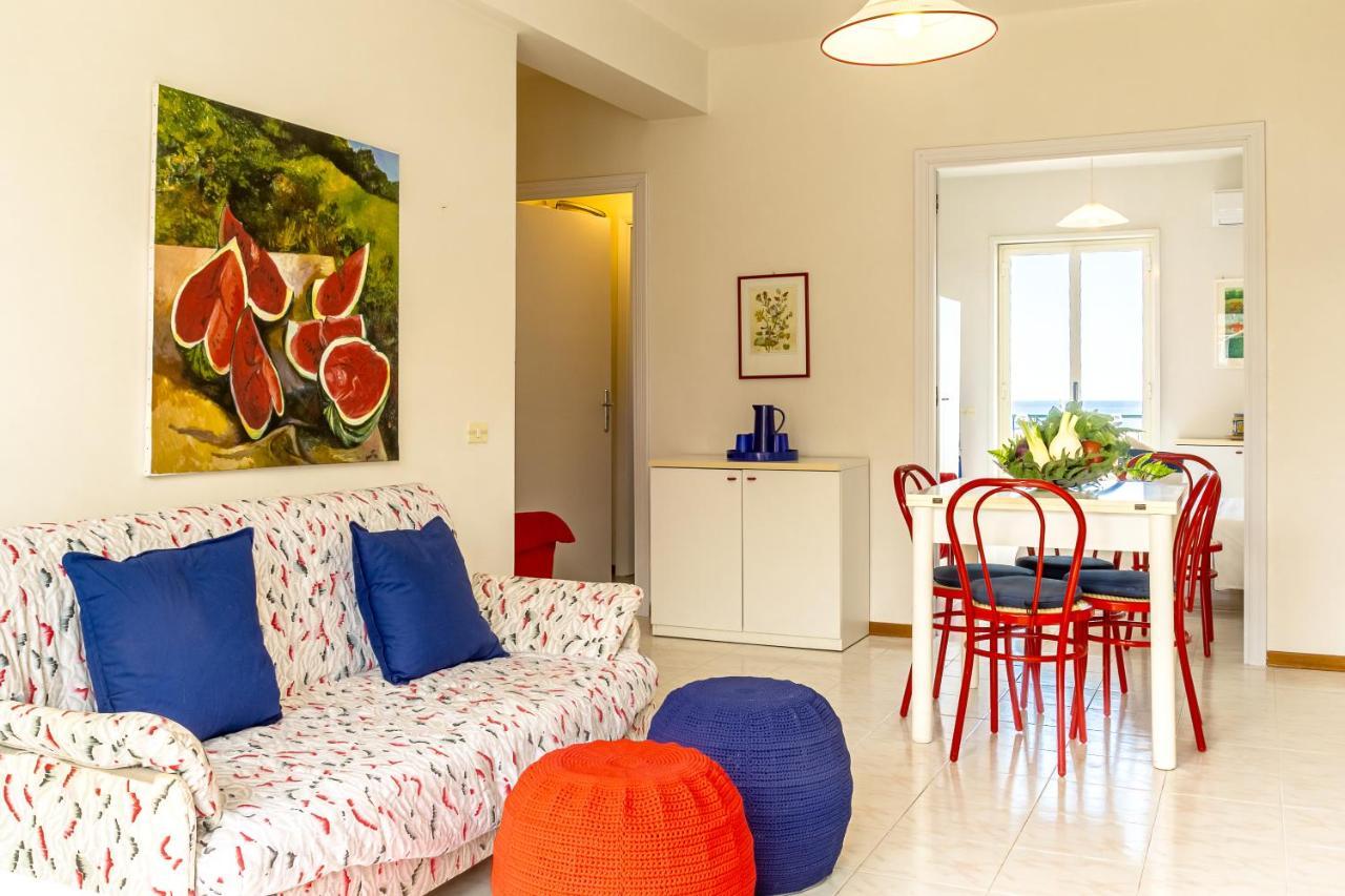 La Casa Di Stefe Apartment Giardini Naxos Luaran gambar