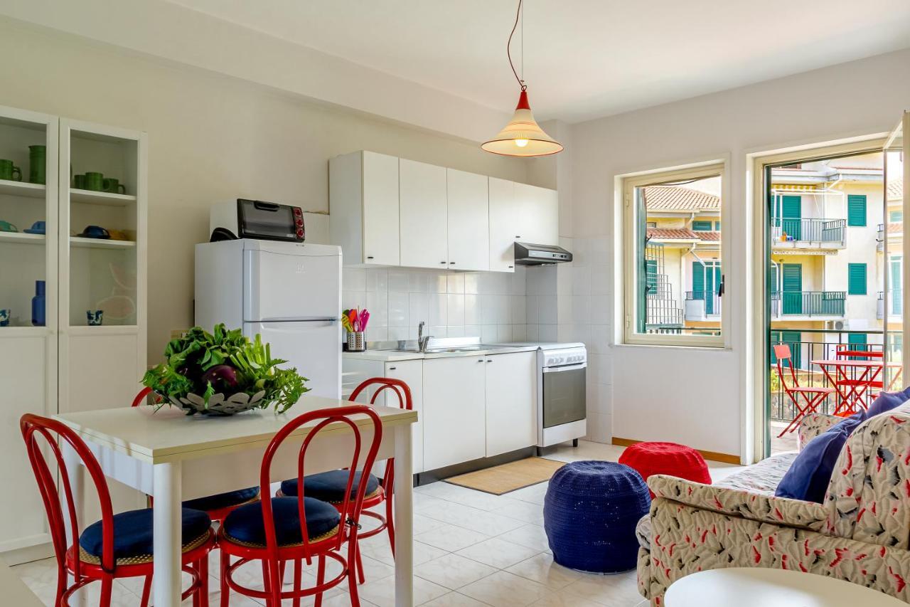 La Casa Di Stefe Apartment Giardini Naxos Luaran gambar