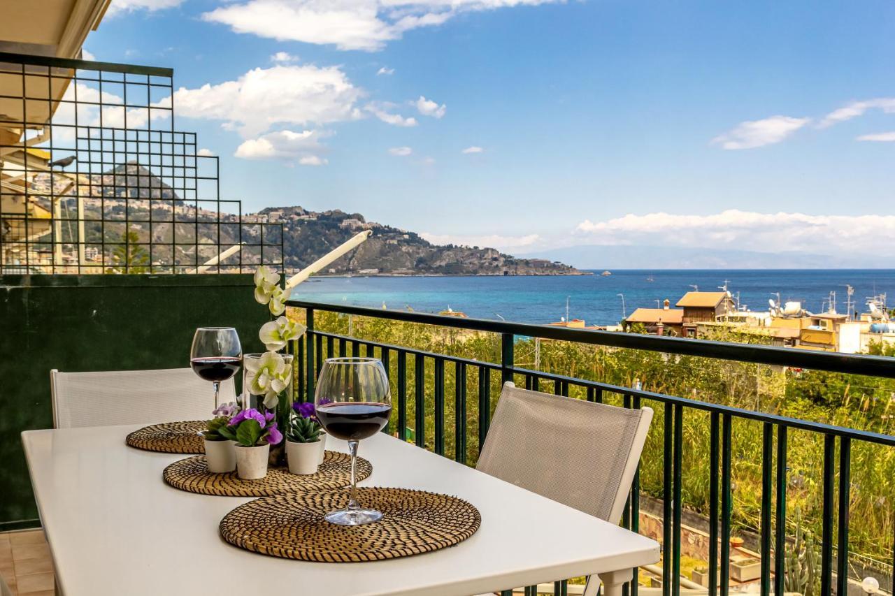 La Casa Di Stefe Apartment Giardini Naxos Luaran gambar